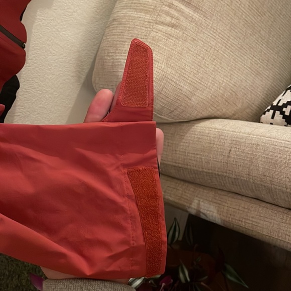 Patagonia Red Rainshadow Jacket - Picture 7 of 7